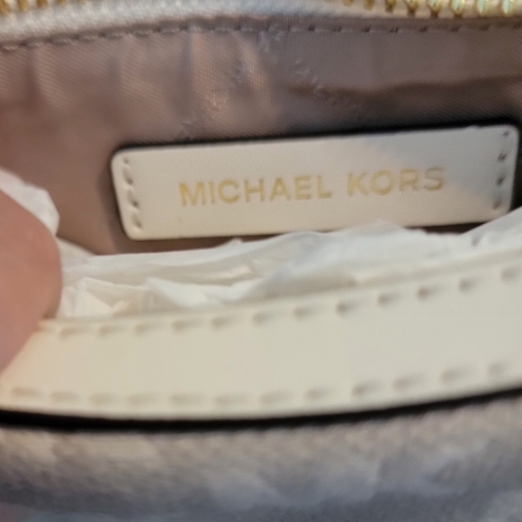 Michael Kors Hollis White/Cream Leather Shoulder Bag NWT - Picture 4 of 5